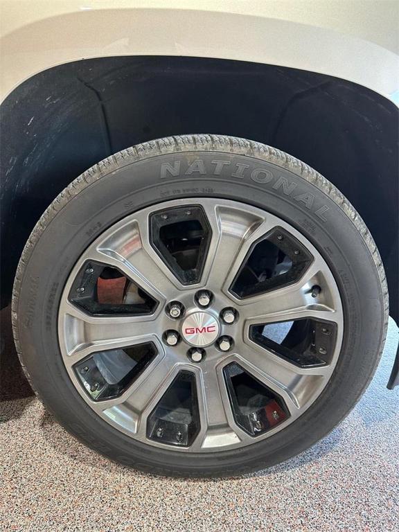 used 2016 GMC Yukon car, priced at $16,995