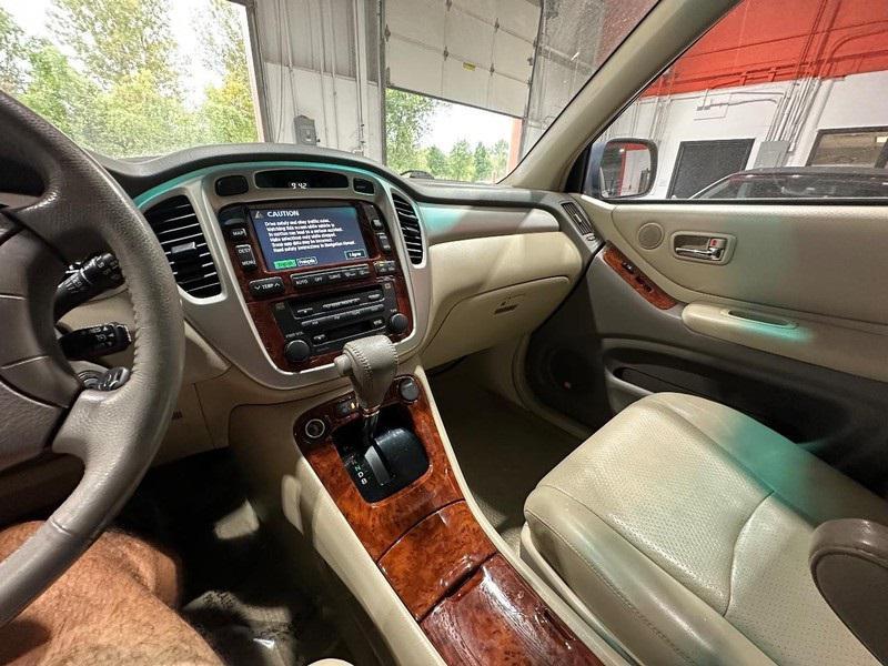 used 2007 Toyota Highlander Hybrid car, priced at $8,795