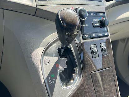 used 2013 Toyota Venza car, priced at $12,995