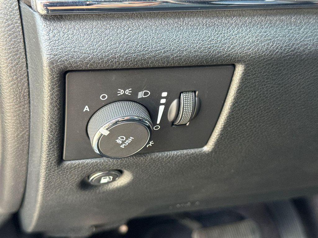used 2016 Jeep Grand Cherokee car, priced at $14,995