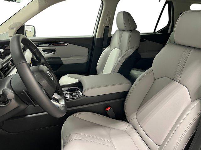 new 2025 Honda Pilot car, priced at $47,231