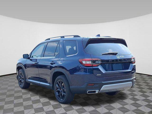 new 2025 Honda Pilot car, priced at $48,740