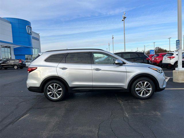 used 2018 Hyundai Santa Fe car, priced at $15,595