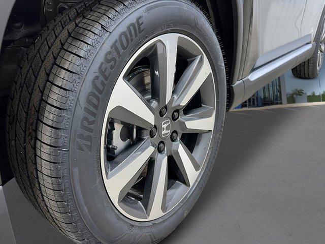 new 2025 Honda Pilot car, priced at $52,360