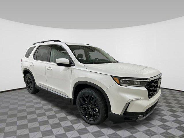 new 2025 Honda Pilot car, priced at $51,235