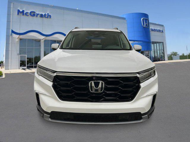 new 2025 Honda Pilot car, priced at $49,121