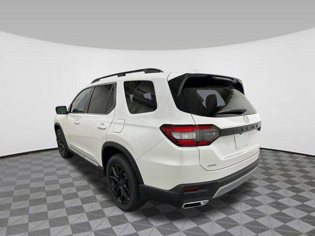 new 2025 Honda Pilot car, priced at $51,235