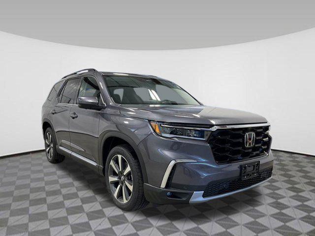 new 2025 Honda Pilot car, priced at $50,222