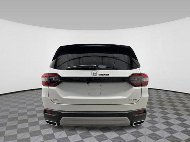new 2025 Honda Pilot car, priced at $47,704