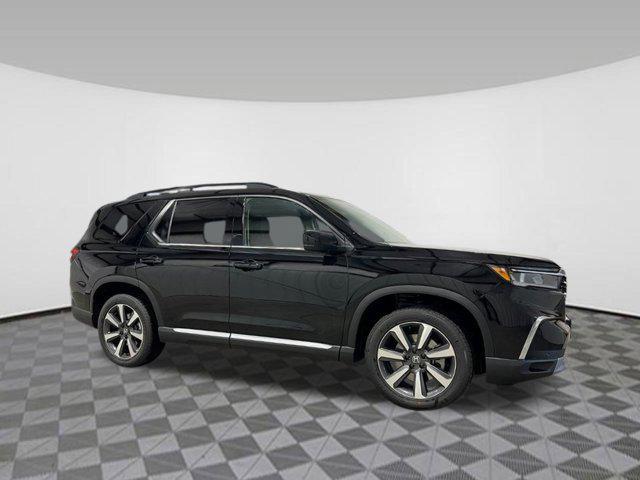 new 2025 Honda Pilot car, priced at $47,277
