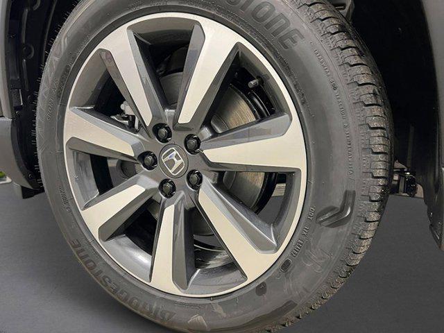 new 2025 Honda Pilot car, priced at $47,277