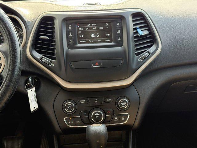 used 2018 Jeep Cherokee car, priced at $12,595