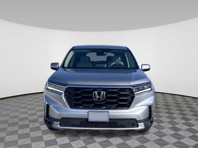 new 2025 Honda Pilot car, priced at $46,750
