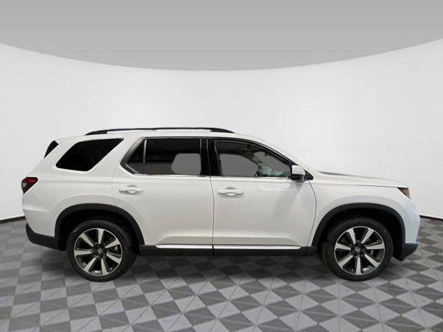 new 2025 Honda Pilot car, priced at $47,658