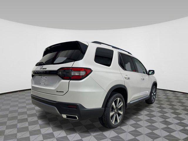 new 2025 Honda Pilot car, priced at $47,658