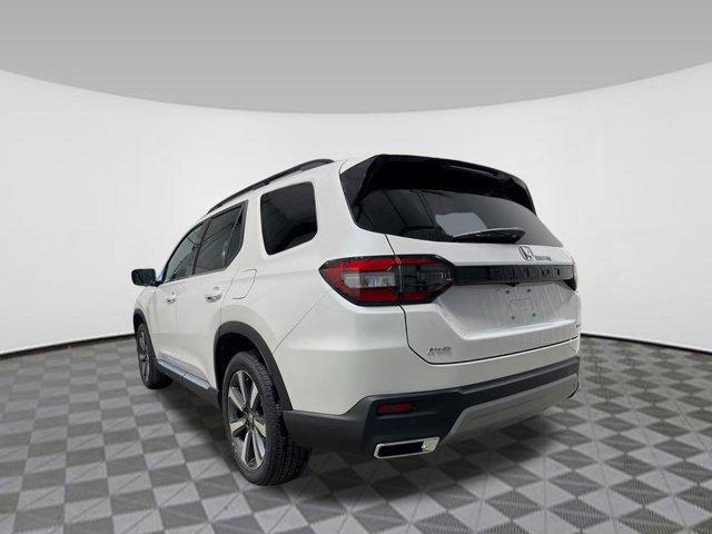 new 2025 Honda Pilot car, priced at $47,658