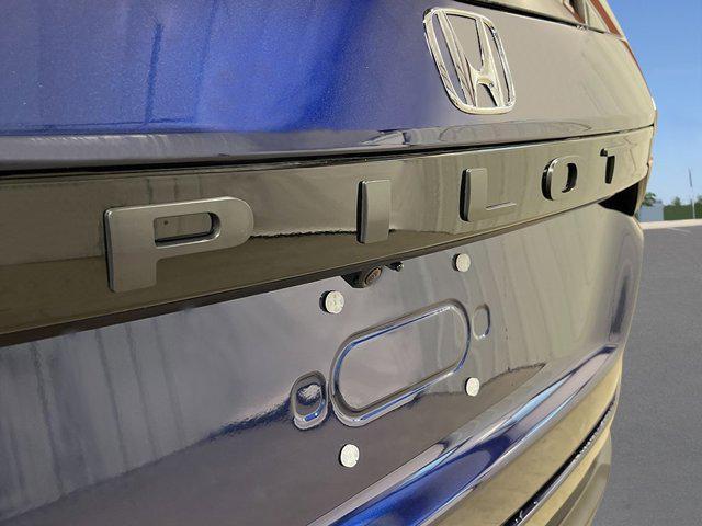 new 2025 Honda Pilot car, priced at $44,223