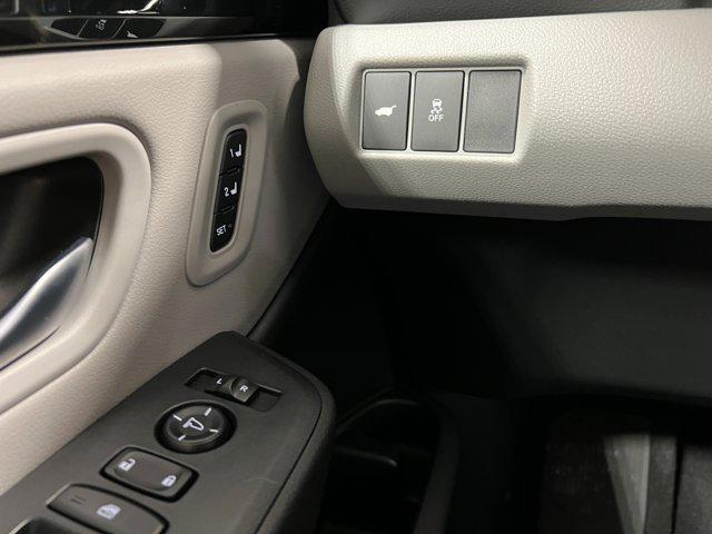new 2025 Honda Pilot car, priced at $44,223