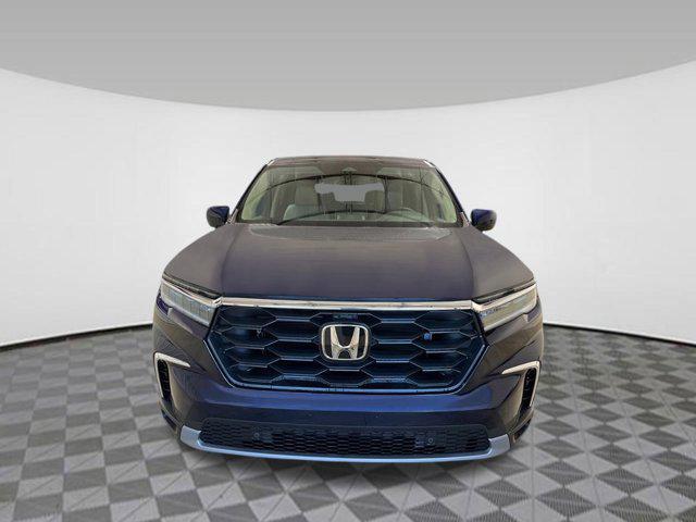 new 2025 Honda Pilot car, priced at $44,223