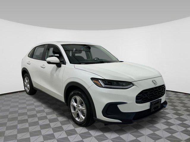 new 2025 Honda HR-V car, priced at $28,005