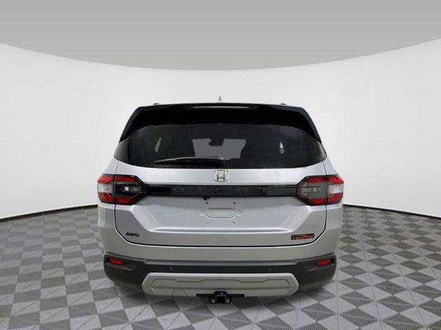 new 2025 Honda Pilot car, priced at $47,833