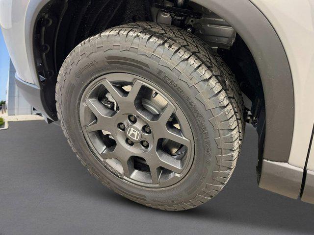 new 2025 Honda Pilot car, priced at $47,833