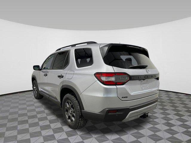 new 2025 Honda Pilot car, priced at $47,833