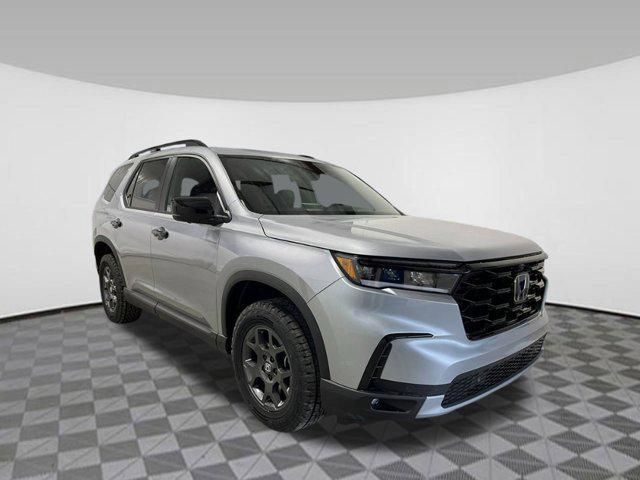 new 2025 Honda Pilot car, priced at $47,833