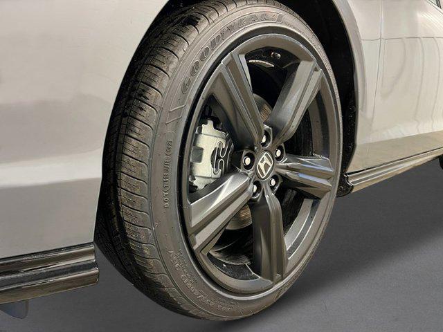 new 2025 Honda Accord Hybrid car, priced at $35,217