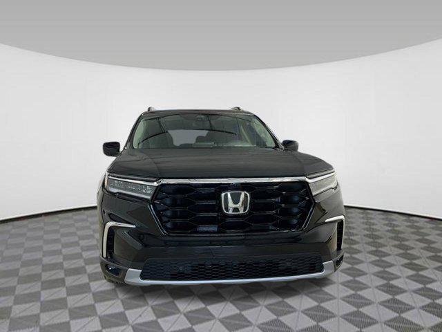 new 2025 Honda Pilot car, priced at $50,849