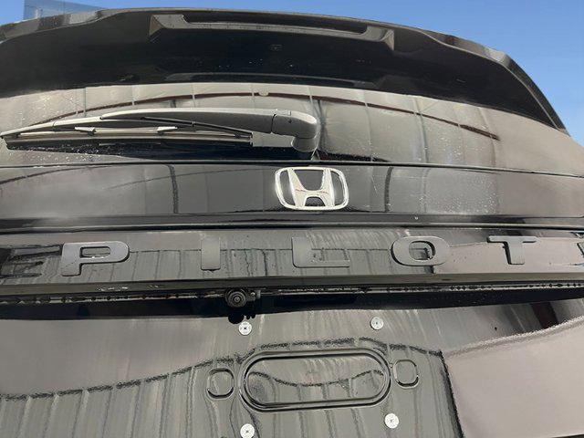new 2025 Honda Pilot car, priced at $50,849