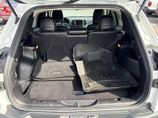 used 2016 Jeep Cherokee car, priced at $10,195