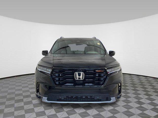 new 2025 Honda Pilot car, priced at $47,887