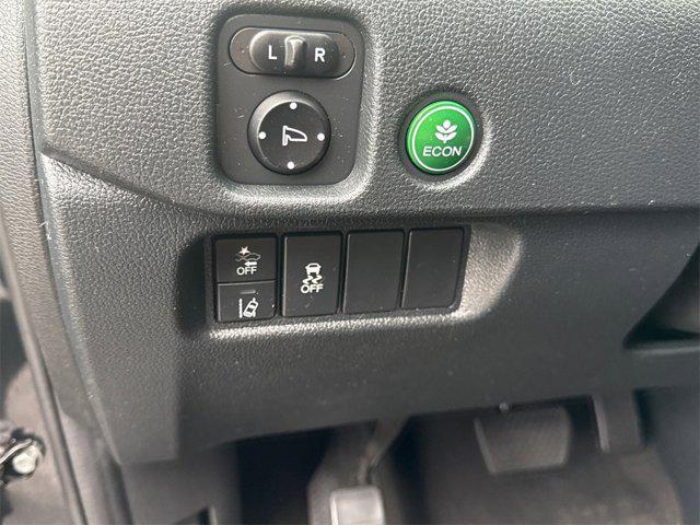 used 2022 Honda Pilot car, priced at $31,895