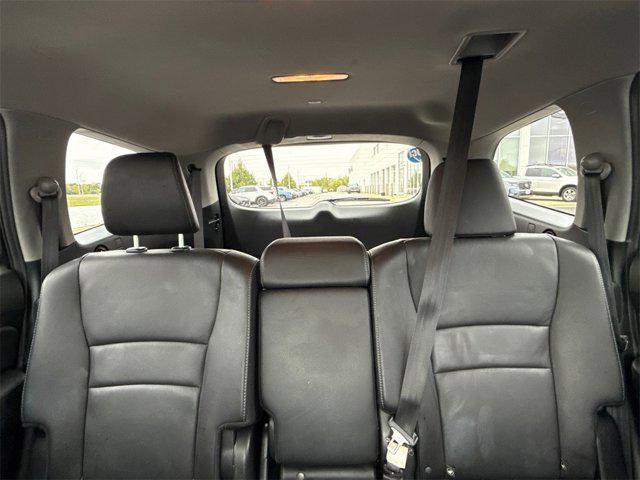 used 2022 Honda Pilot car, priced at $31,895