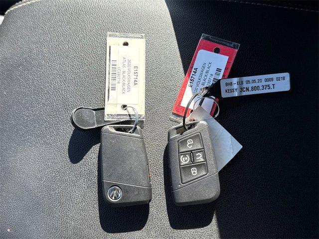 used 2020 Volkswagen Atlas Cross Sport car, priced at $19,995