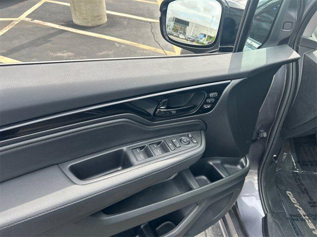 used 2024 Honda Odyssey car, priced at $45,395