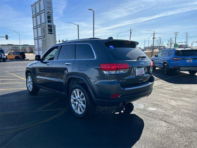 used 2017 Jeep Grand Cherokee car, priced at $18,495