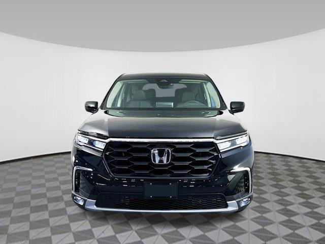 new 2025 Honda Pilot car, priced at $48,260