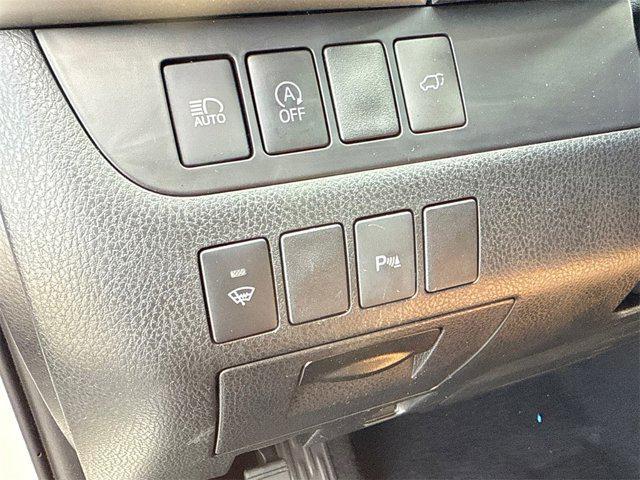 used 2019 Toyota Highlander car, priced at $27,395