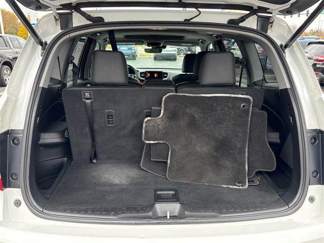 used 2022 Honda Pilot car, priced at $30,000