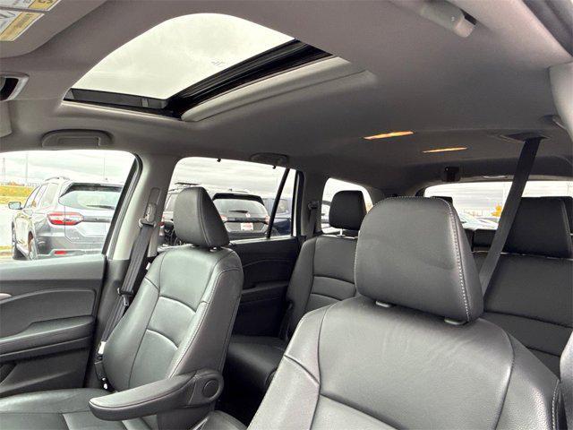 used 2022 Honda Pilot car, priced at $30,000