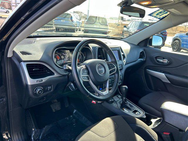 used 2019 Jeep Cherokee car, priced at $8,990