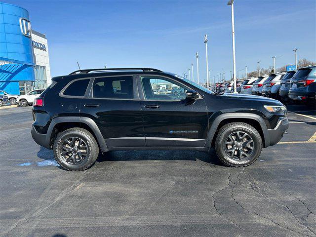 used 2019 Jeep Cherokee car, priced at $8,990