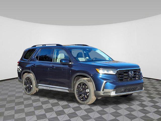 new 2025 Honda Pilot car, priced at $49,512