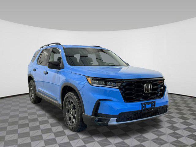 new 2025 Honda Pilot car, priced at $49,135