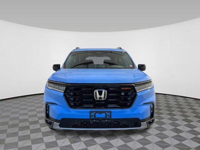 new 2025 Honda Pilot car, priced at $48,981