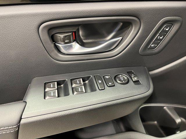 new 2025 Honda Pilot car, priced at $49,167