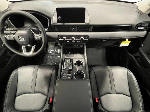 new 2025 Honda Pilot car, priced at $49,167