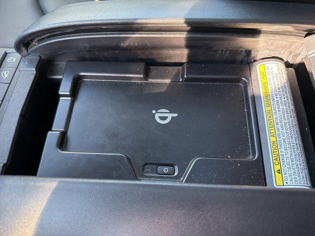used 2022 Toyota Highlander car, priced at $33,311